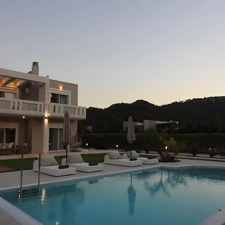 Telchinis Villa *